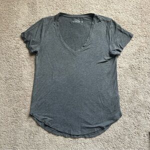 Abercrombie & Fitch Drapey V-Neck Tee in Grey Size Small